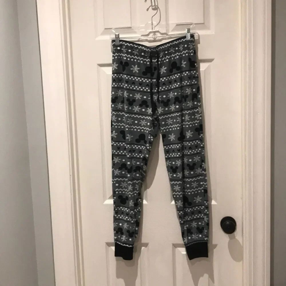 Disney Mickey Mouse snowflake jogger pj pants SZ M